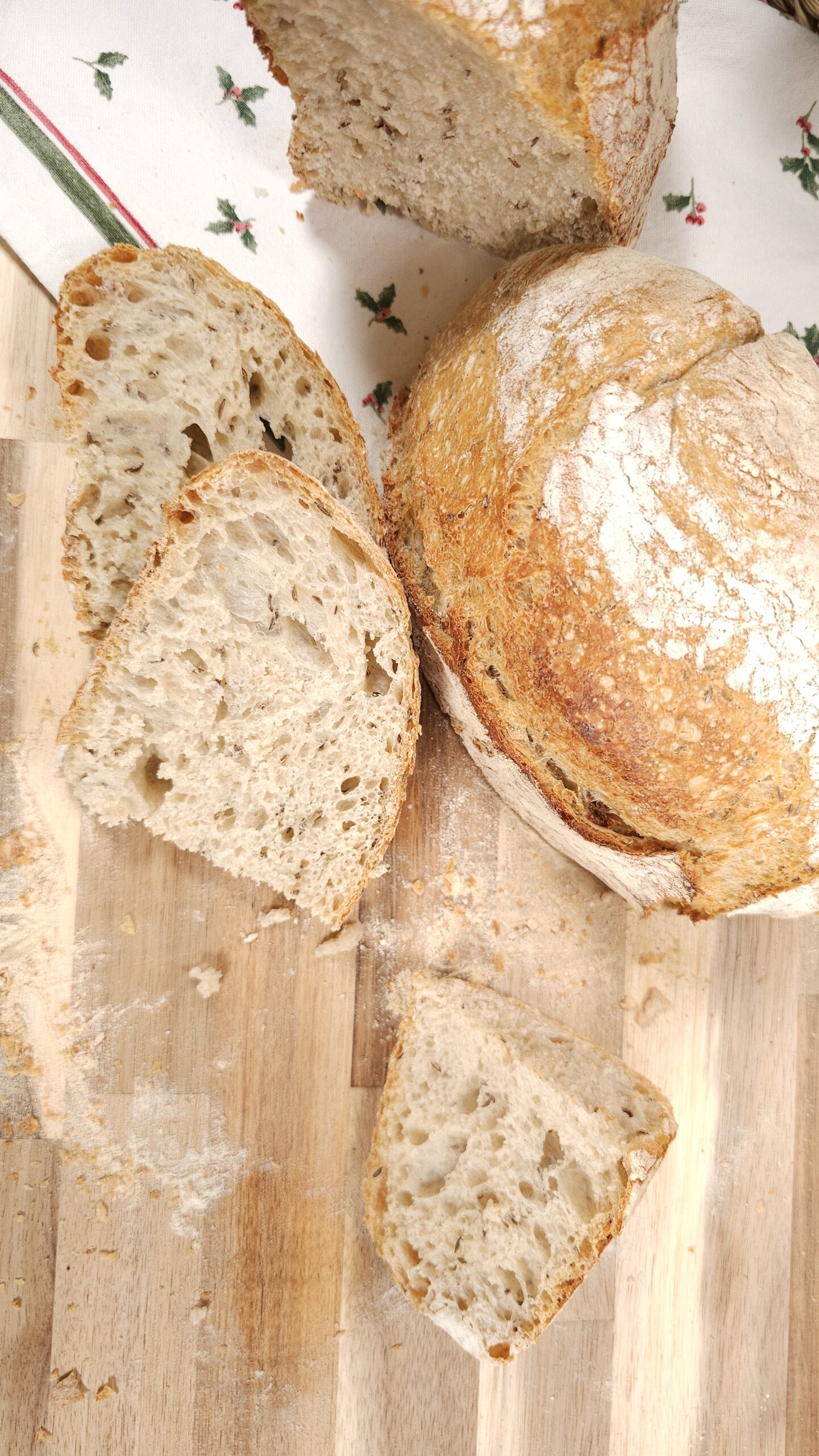 Chleb z kminkiem na drożdżach