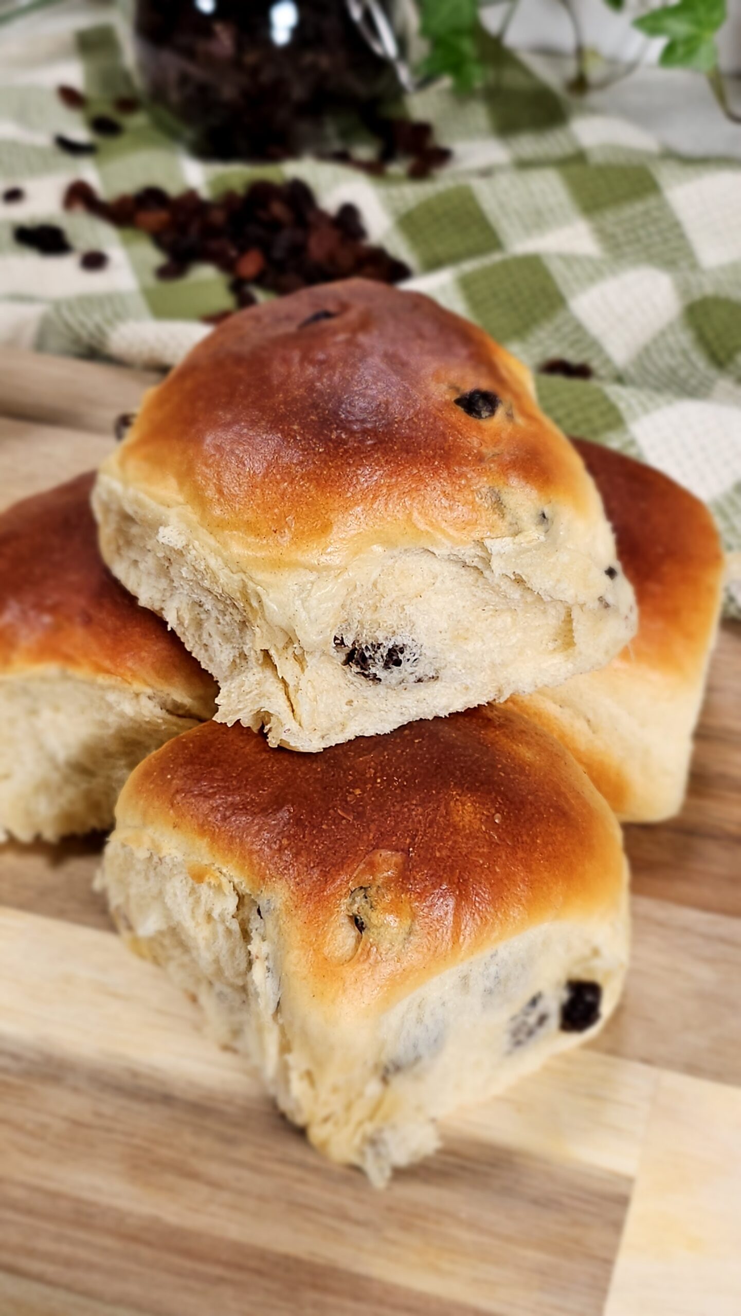 Bułeczki maślane z rodzynkami