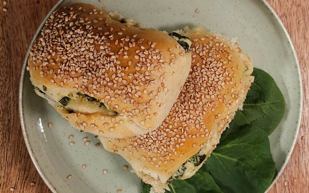 Bułeczki ze szpinakiem i serem feta
