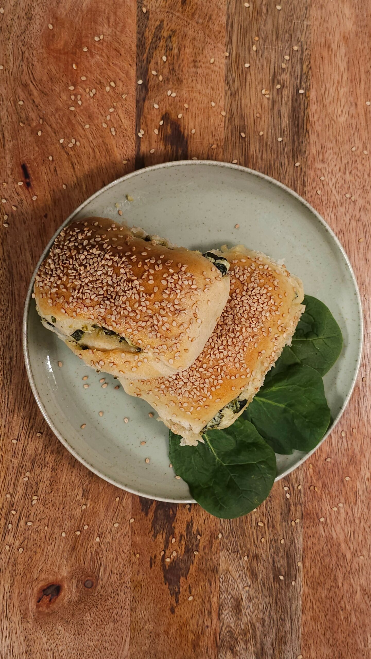 Bułeczki ze szpinakiem i serem feta