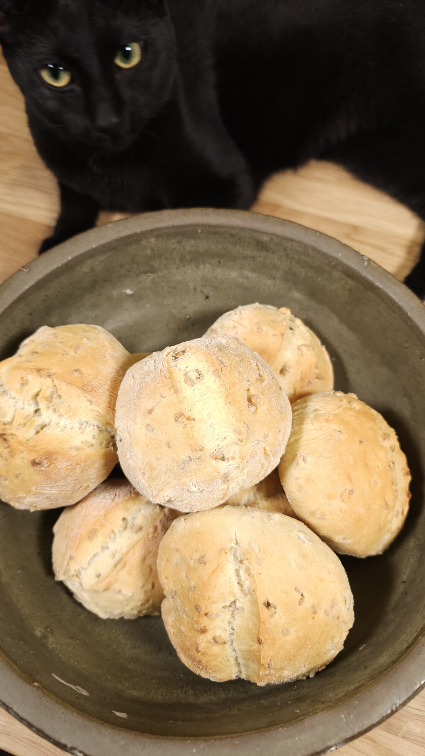 Bułki orkiszowe ze słonecznikiem