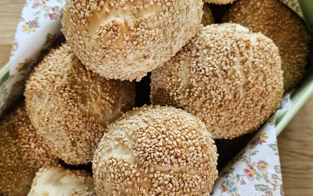 Bułki z sezamem