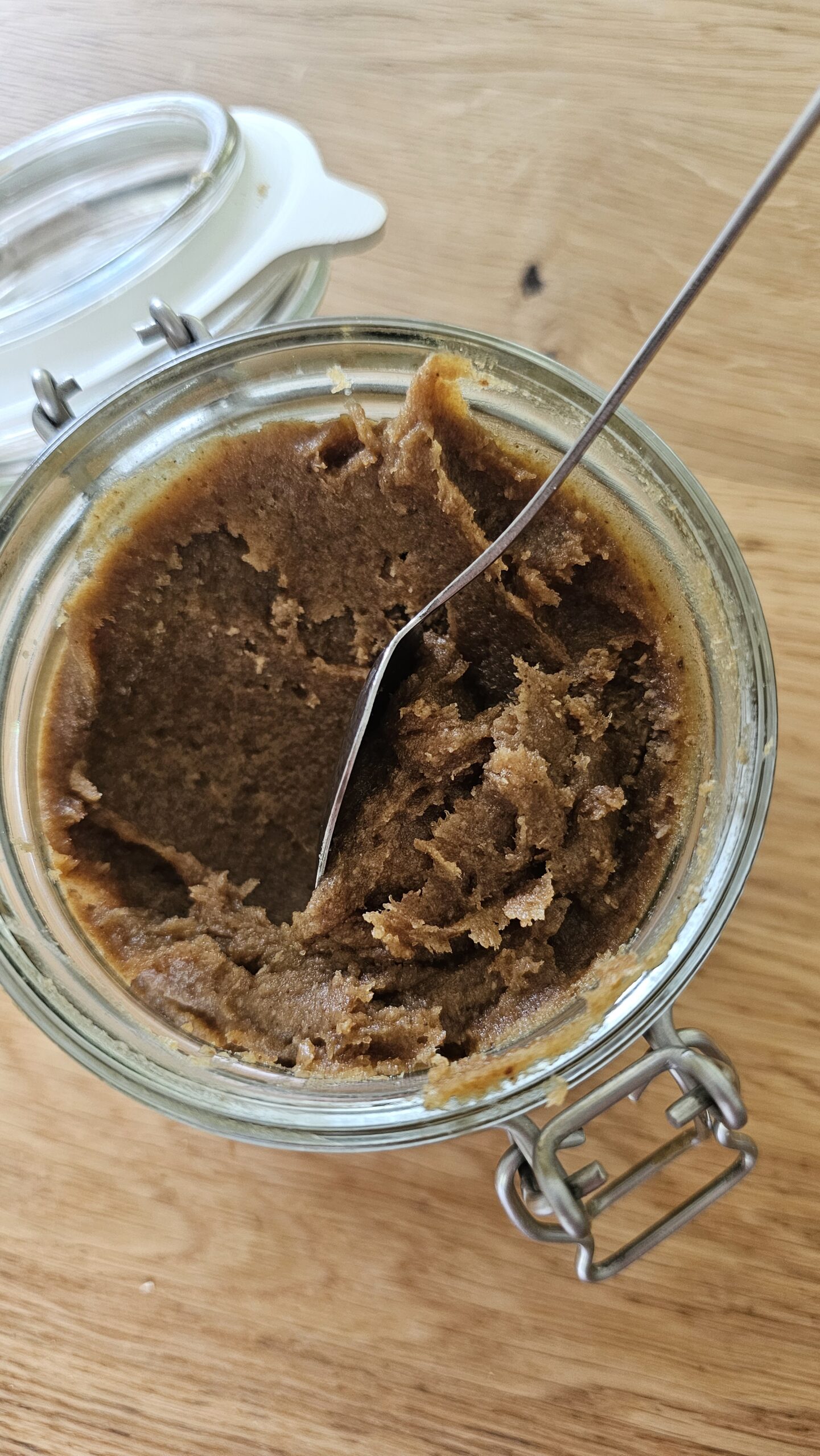 Pasta daktylowo- sezamowa